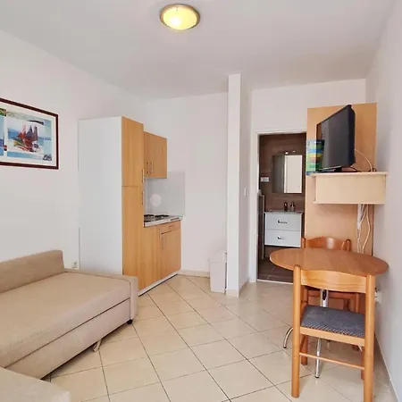 Lovincic Gasthuis Baška