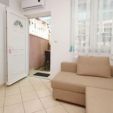 Lovincic Guest house *