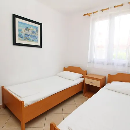 Lovincic Gostinjska kuća 3*