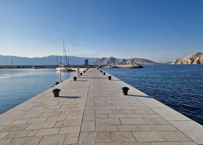 Lovincic Pensjonat Baška