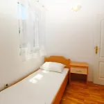 Lovincic 3* Baška