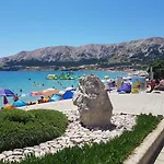 Lovincic 3* Baška